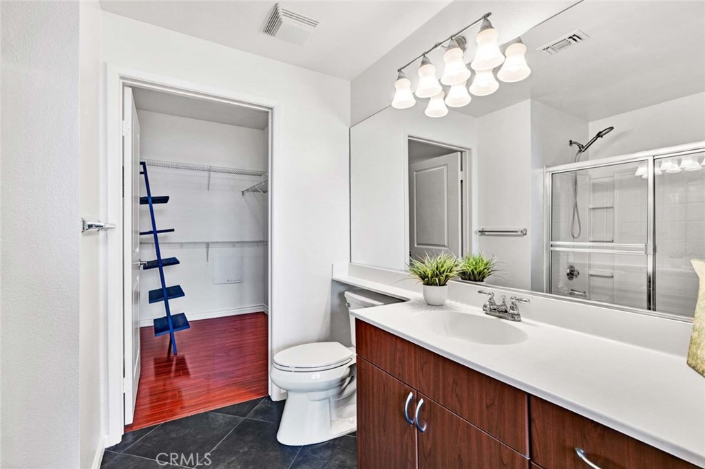 1801 E Katella Avenue 3053