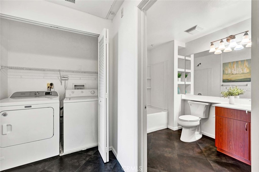 1801 E Katella Avenue 3053