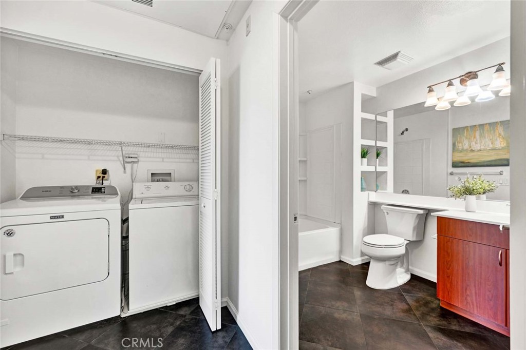 1801 E Katella Avenue 3053