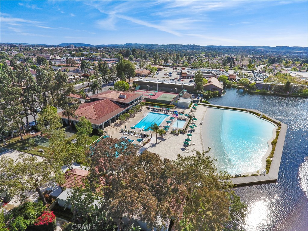 22576 Lake Forest Lane