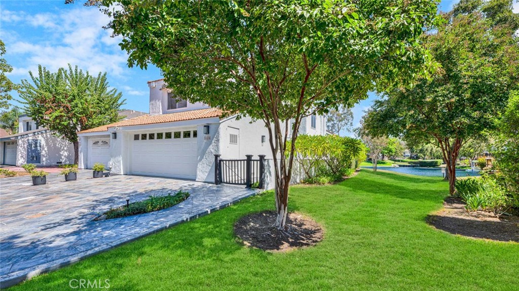 22576 Lake Forest Lane