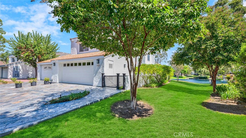 22576 Lake Forest Lane