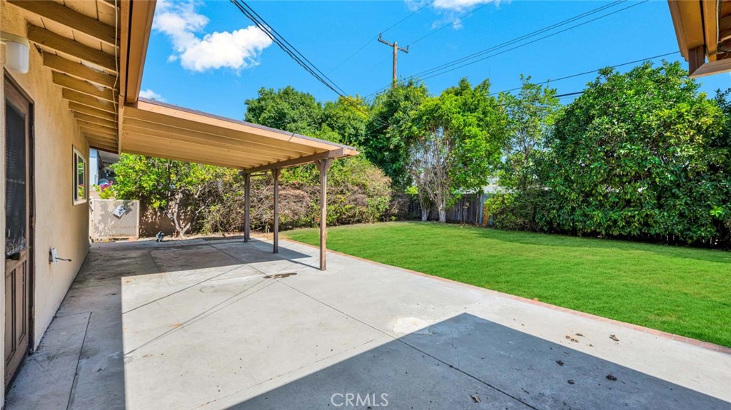 1060 Tropicana Way