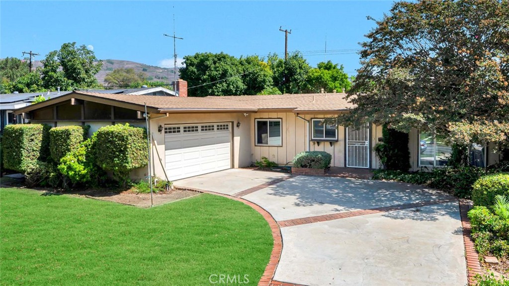 1060 Tropicana Way