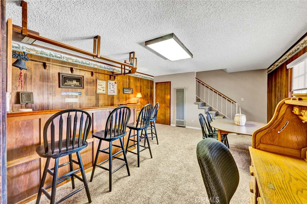 3222 W Sunview