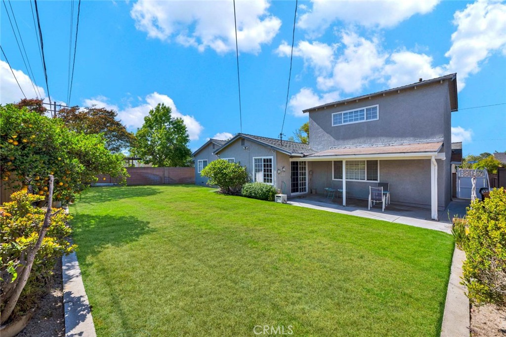 3222 W Sunview