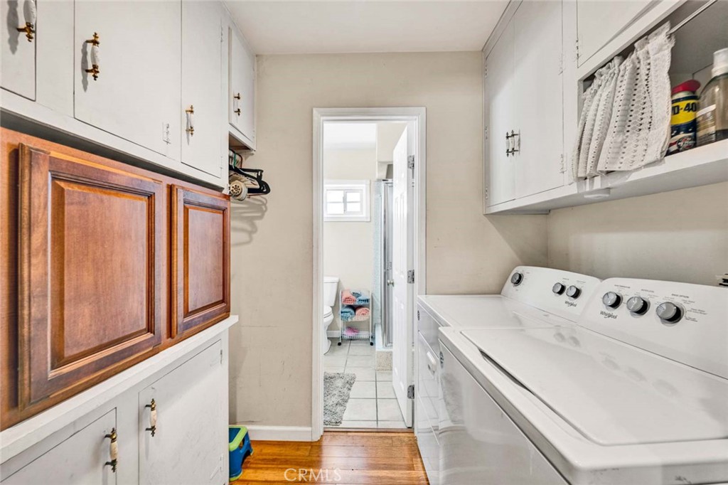 3222 W Sunview