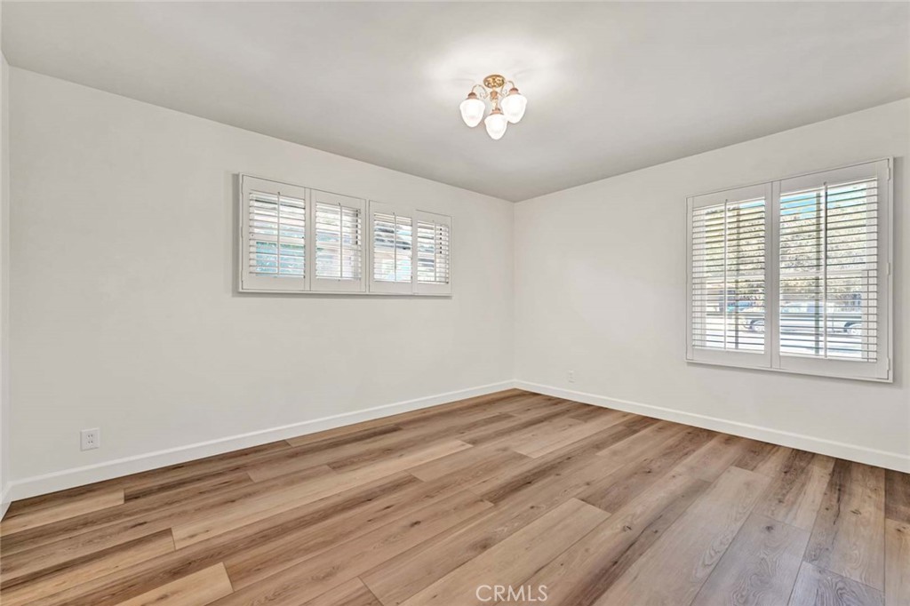 2506 N Spurgeon