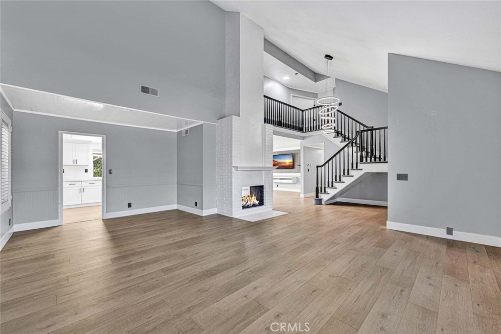 9882 Kings Canyon Drive