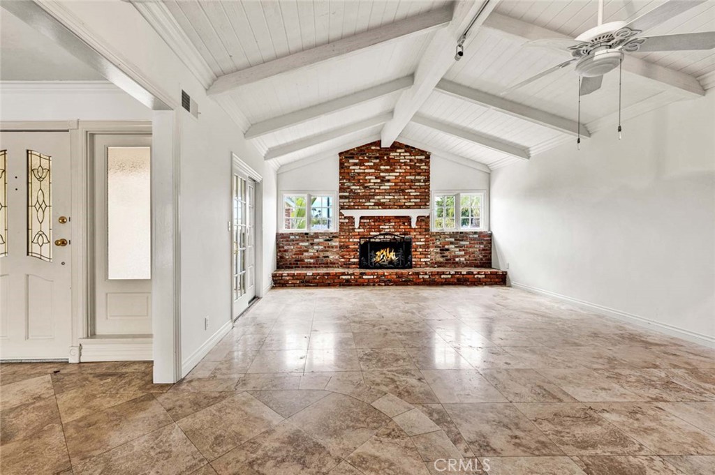 18922 Gregory Lane