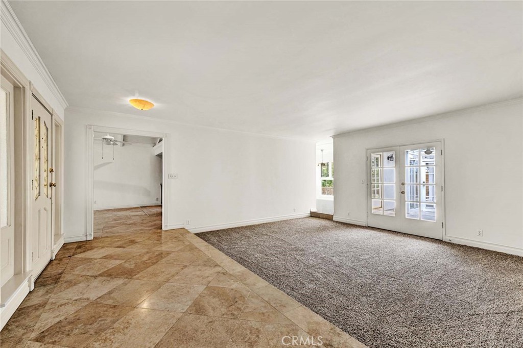 18922 Gregory Lane