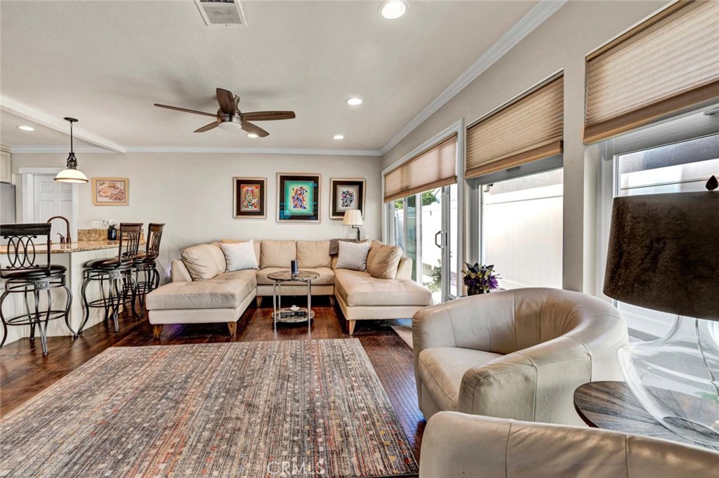 22702 Wood Lake