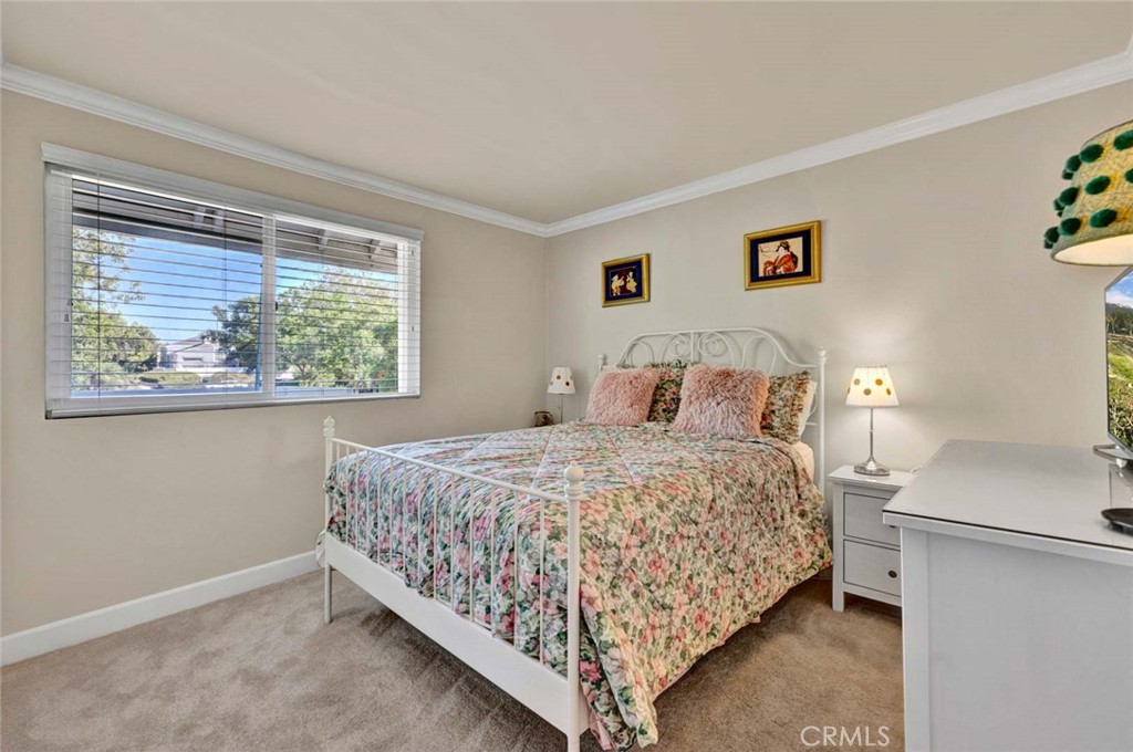 22702 Wood Lake