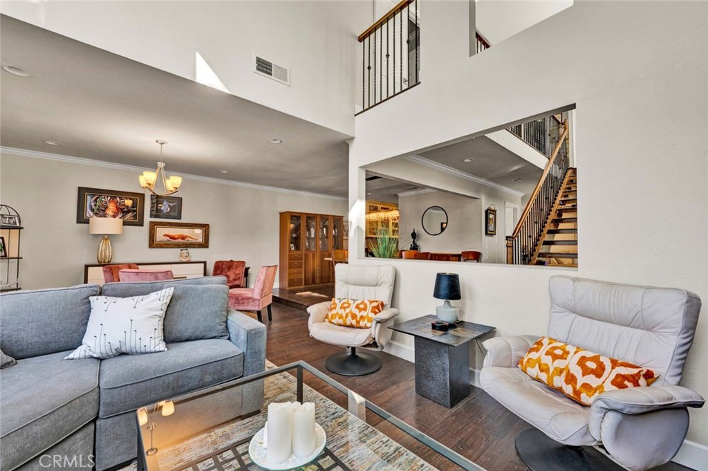 22702 Wood Lake