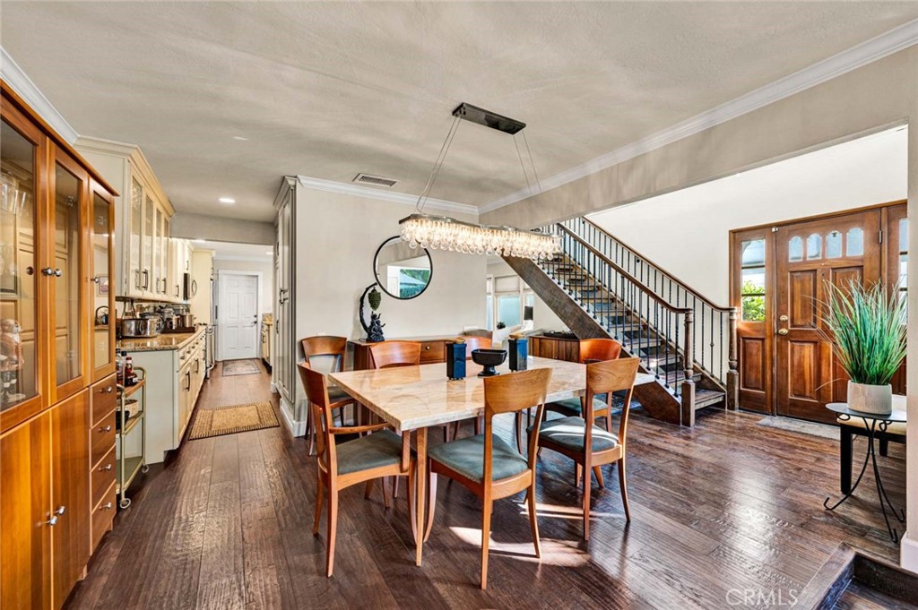 22702 Wood Lake