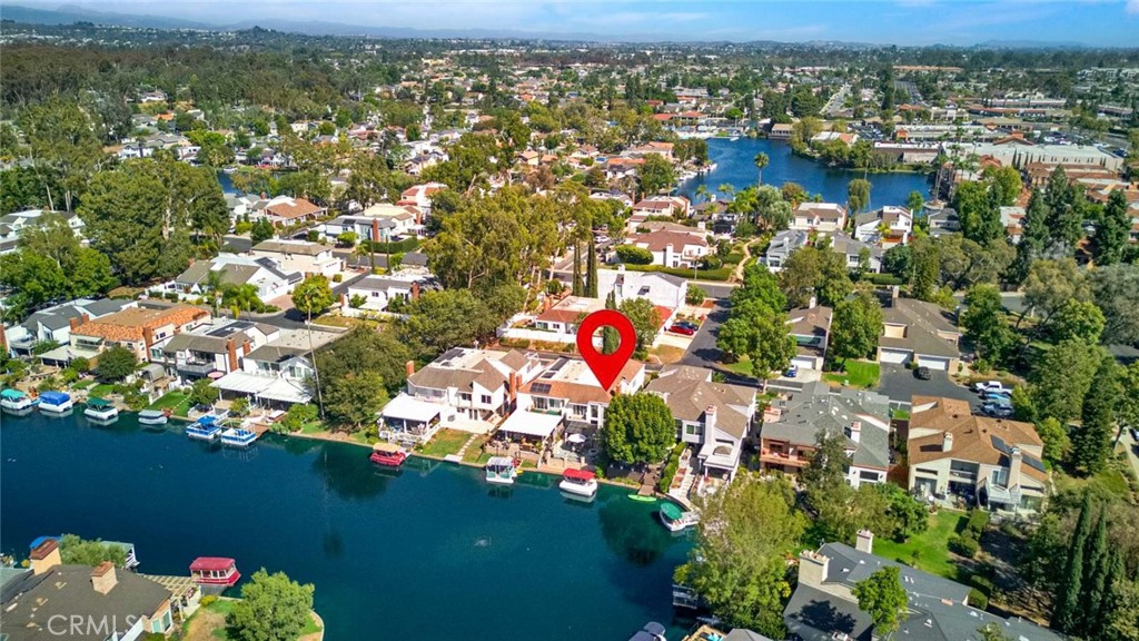 22702 Wood Lake