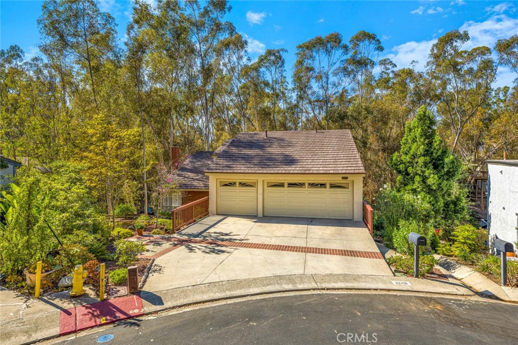 22431 Forest Hill