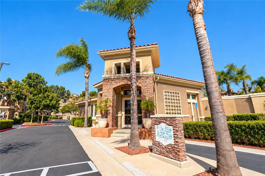 22681 Oakgrove 218