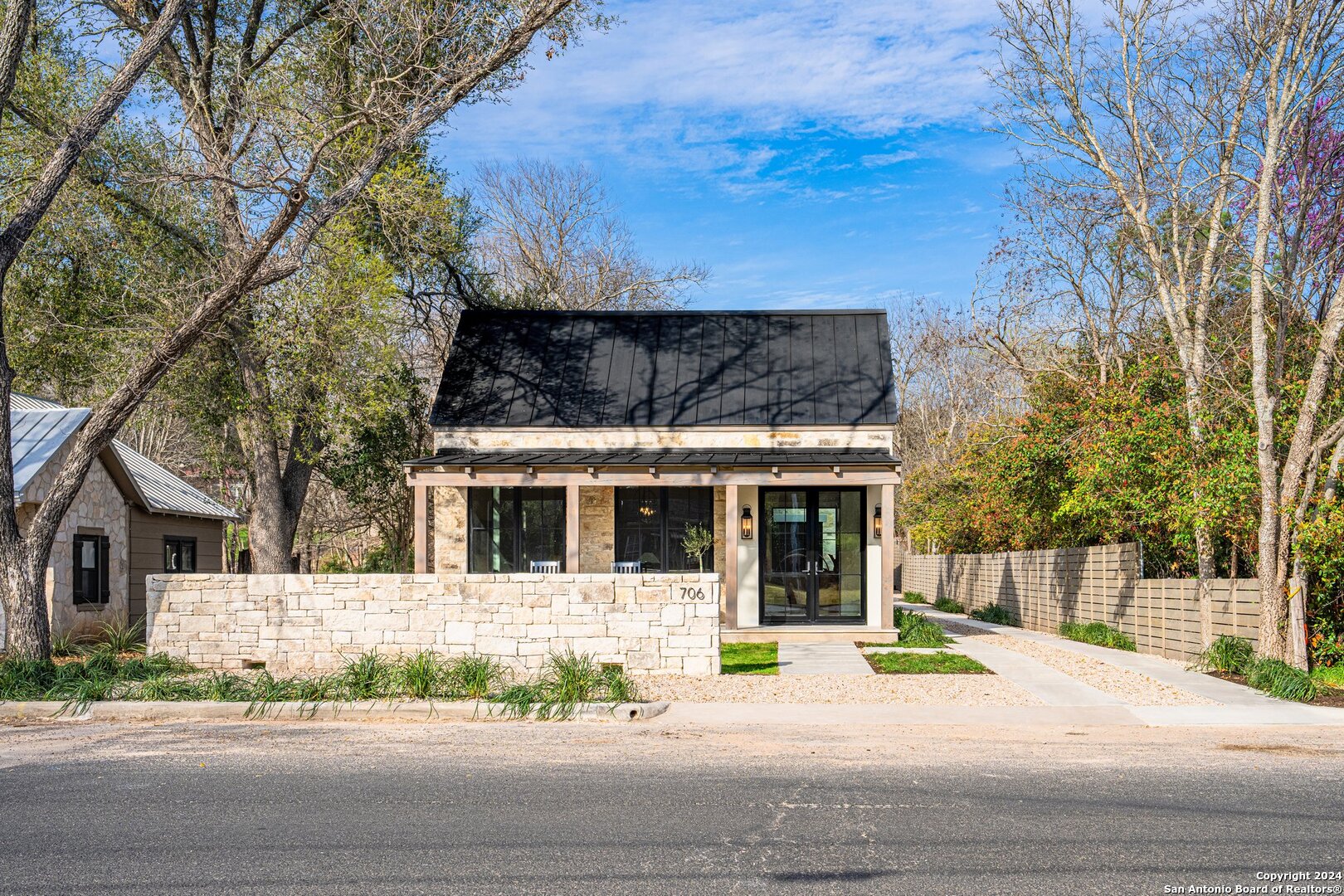 706 W. Creek