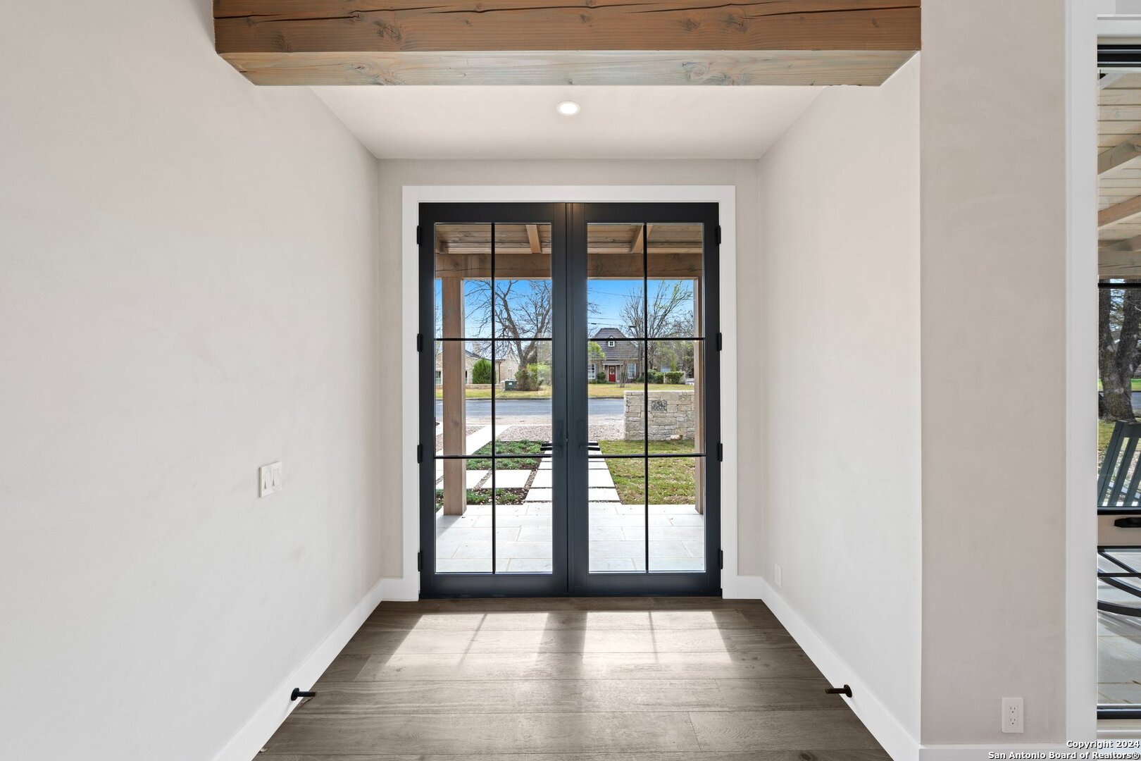 706 W. Creek