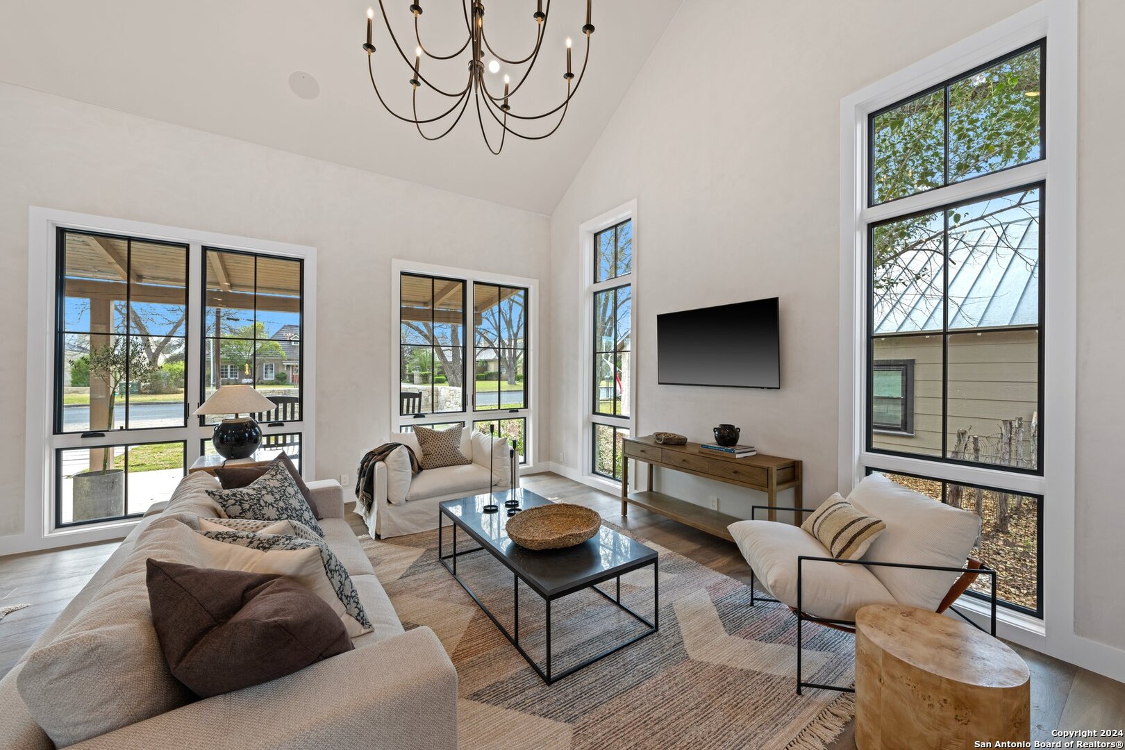 706 W. Creek