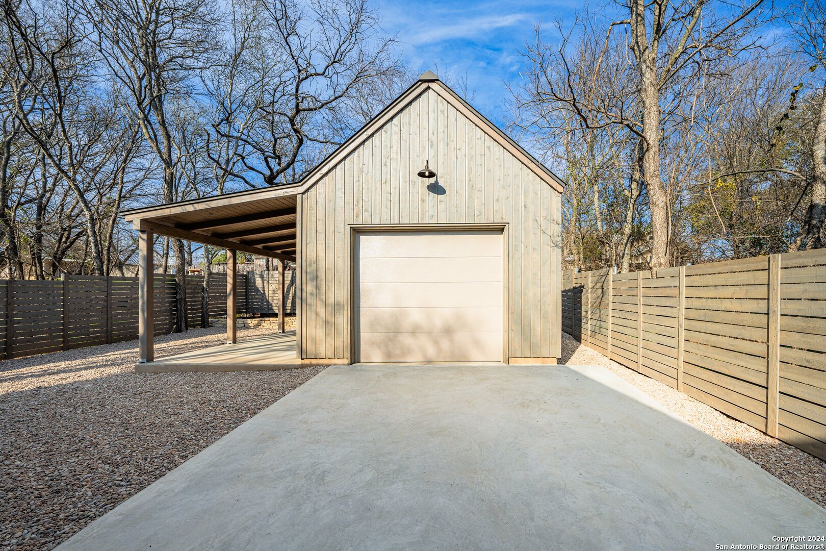 706 W. Creek