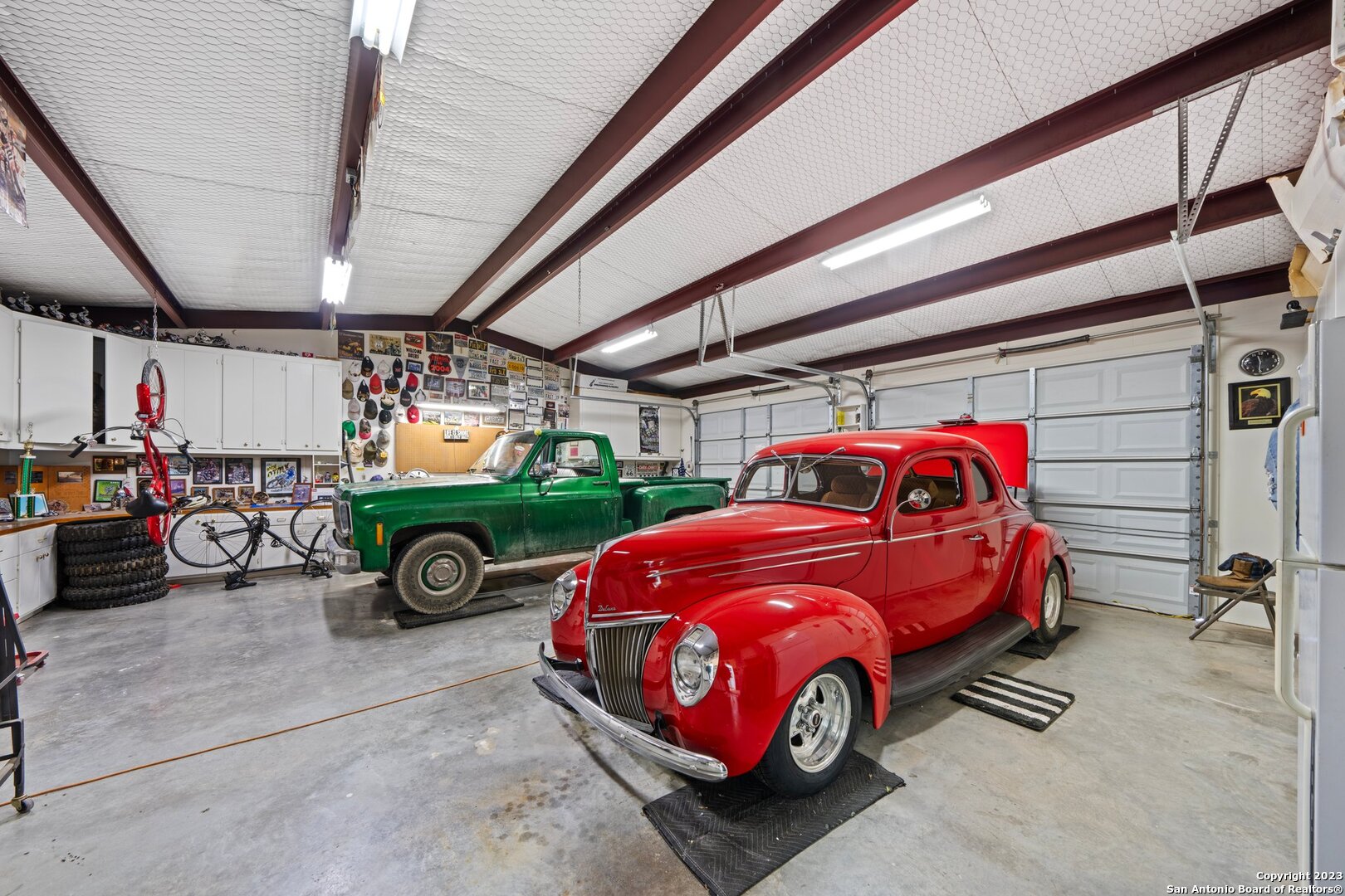 259 Burr Oak Trail