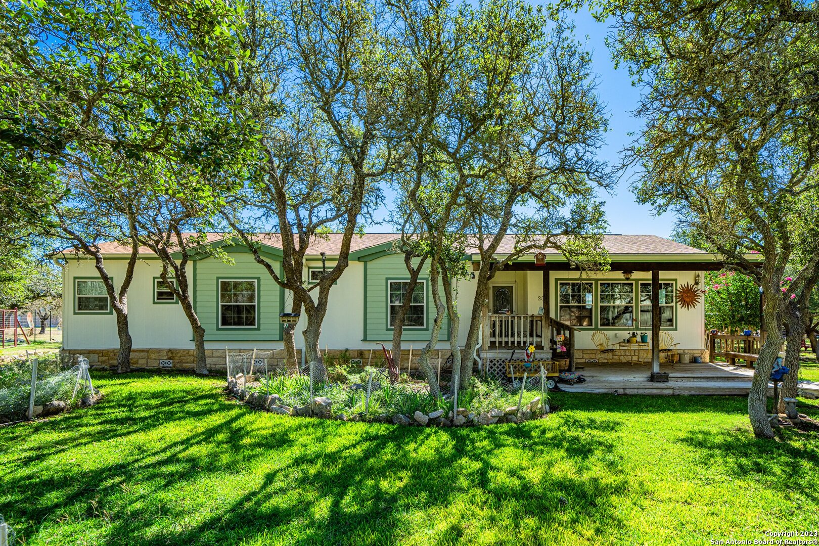 259 Burr Oak Trail