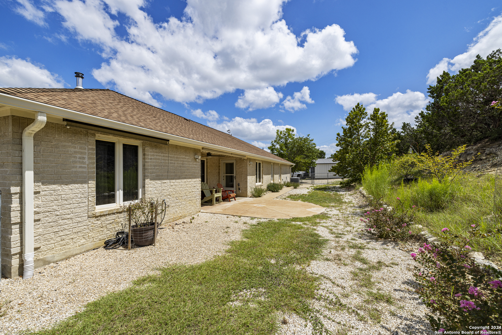 1501 Nixon Lane