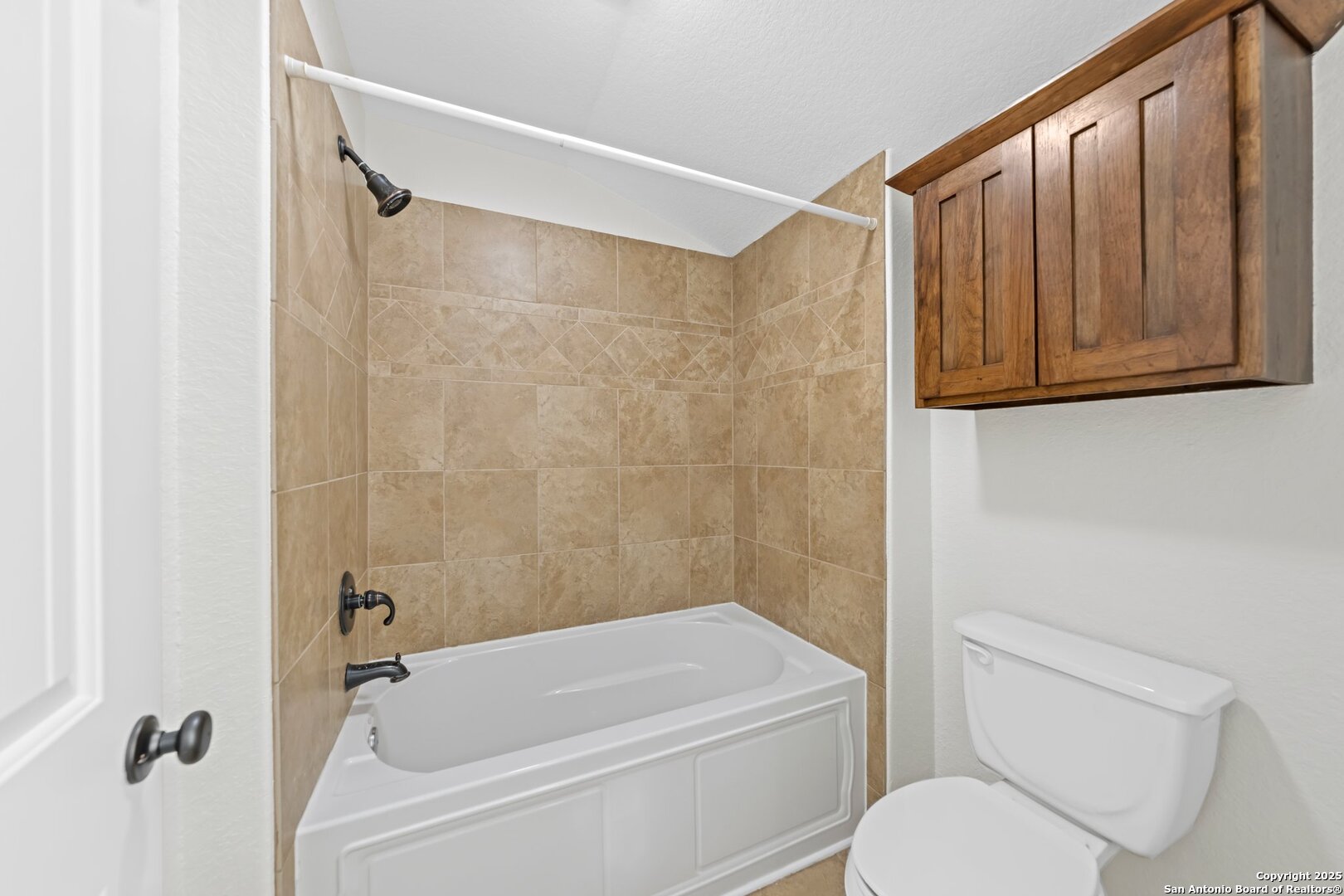 154 Lake View Dr