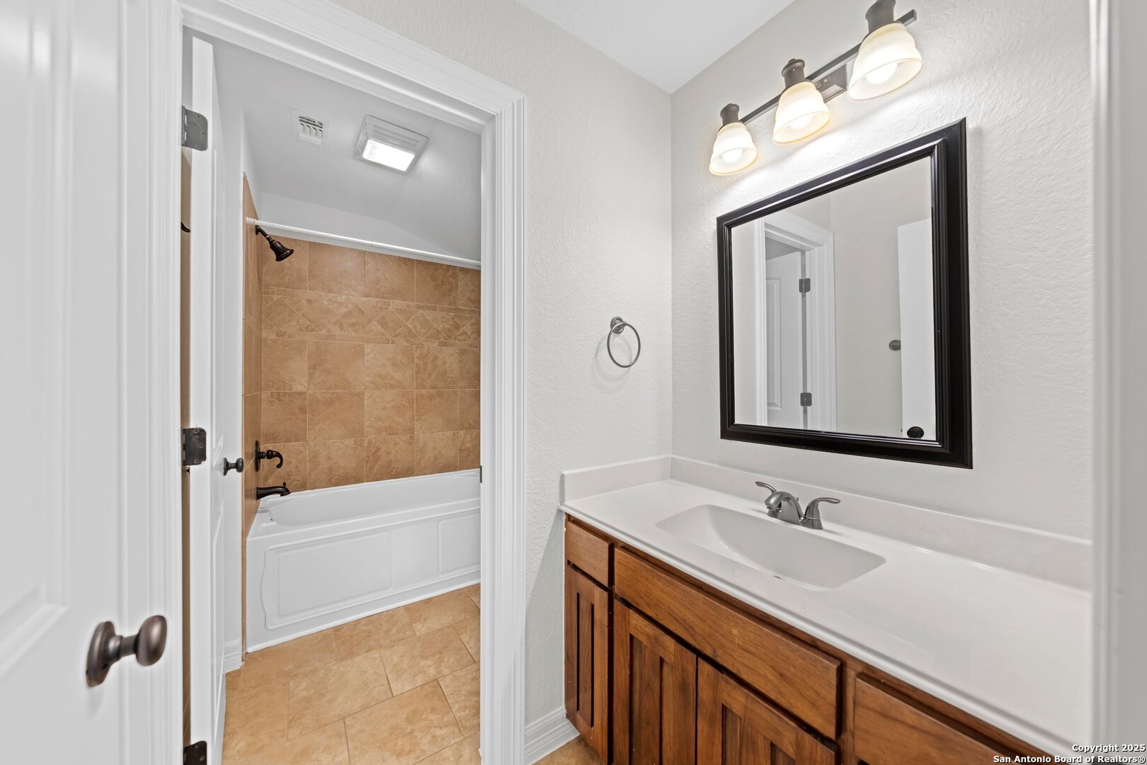 154 Lake View Dr