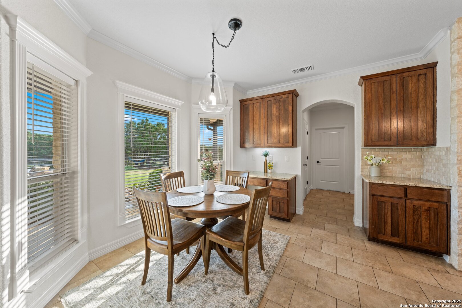 154 Lake View Dr