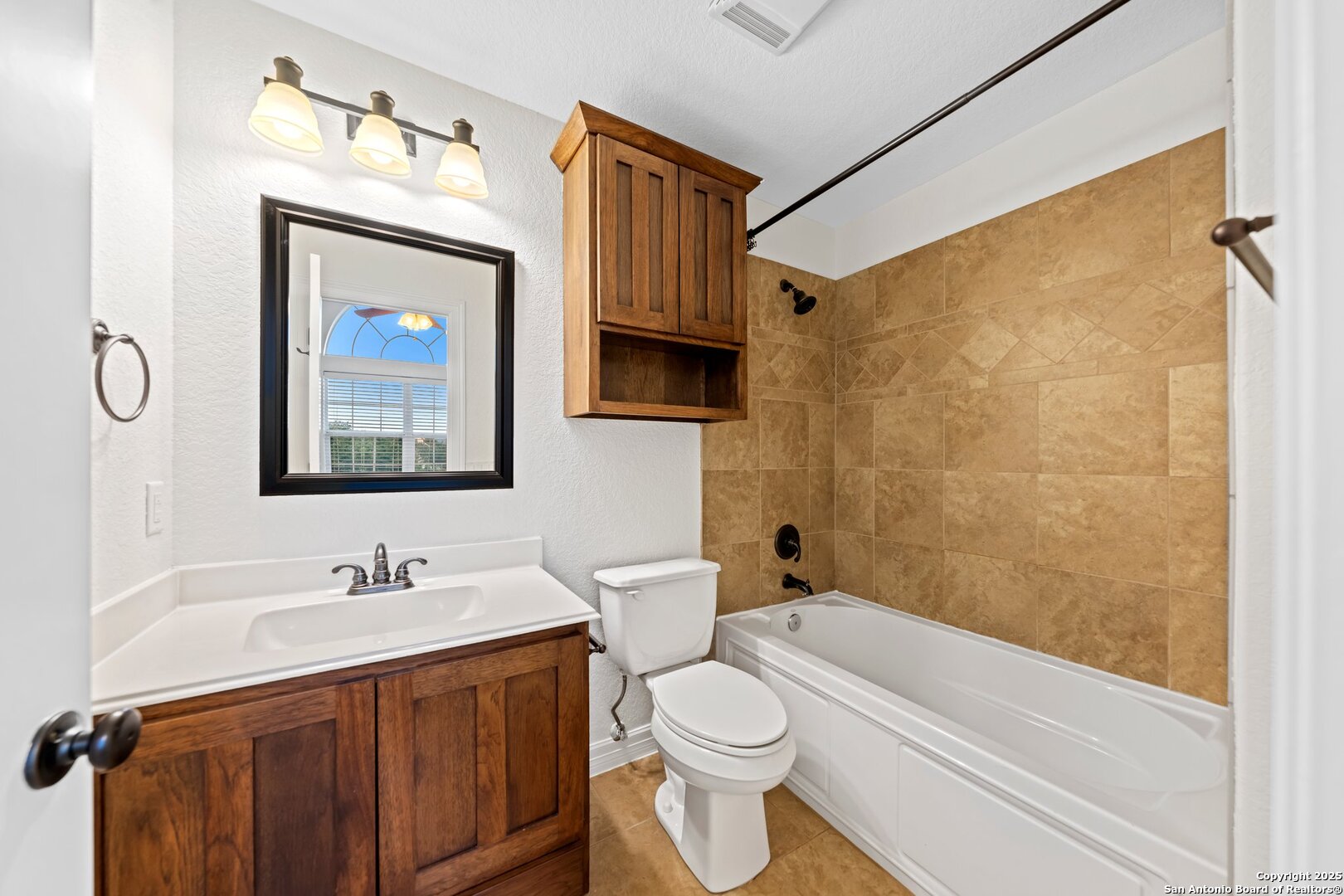 154 Lake View Dr