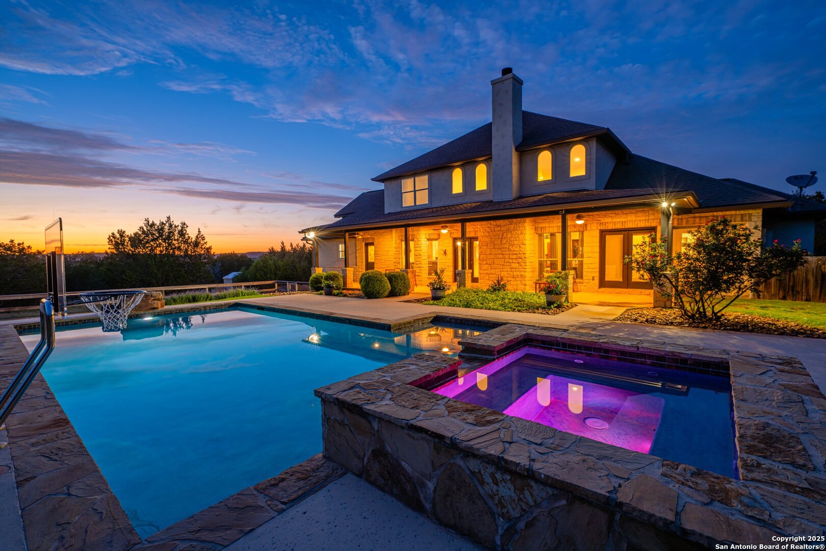 154 Lake View Dr