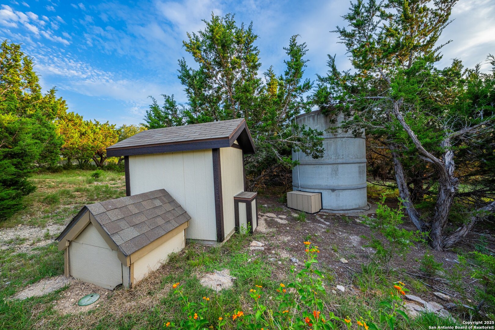 154 Lake View Dr