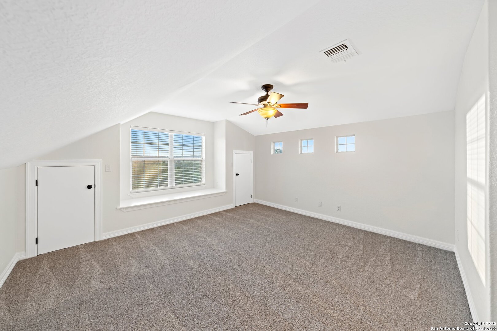 154 Lake View Dr