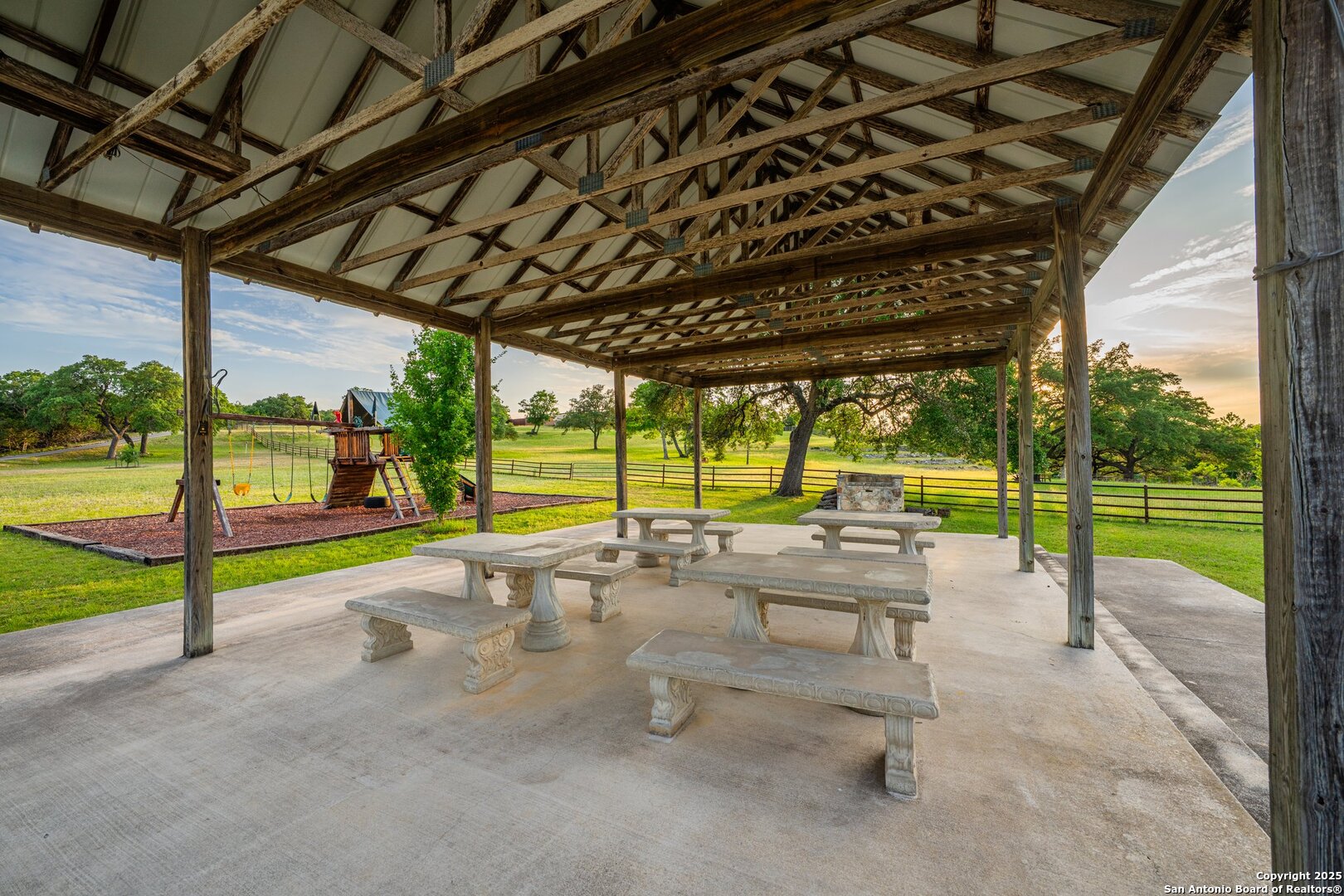 154 Lake View Dr