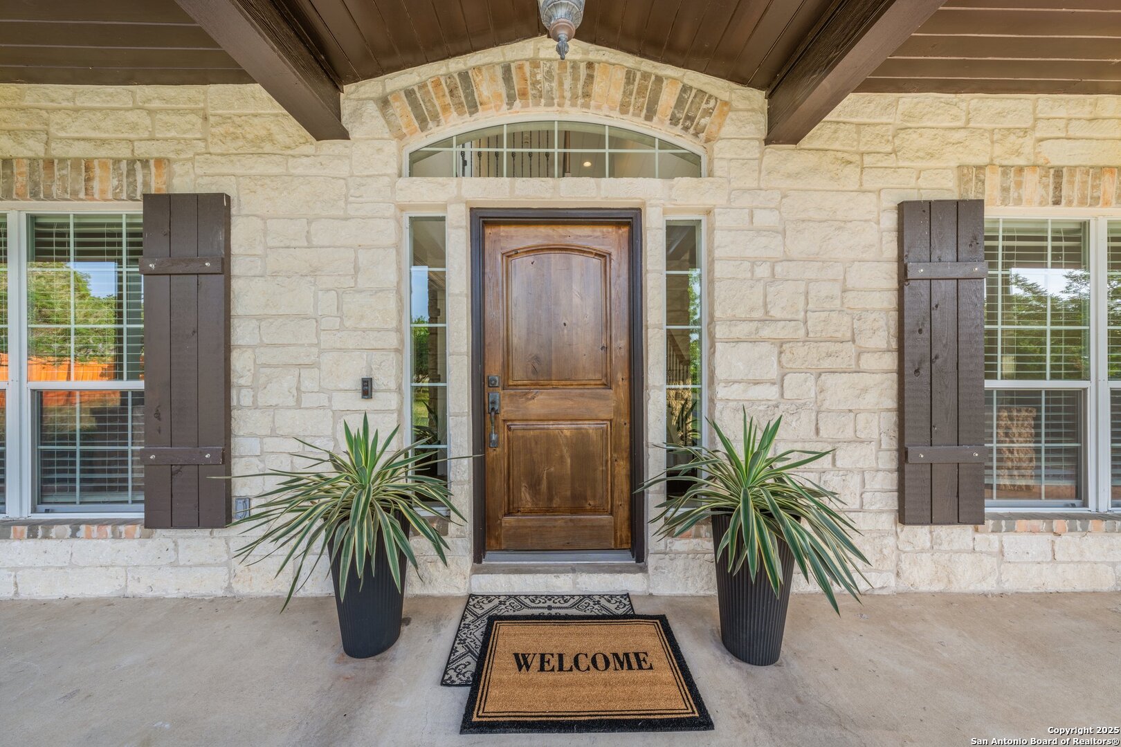 154 Lake View Dr