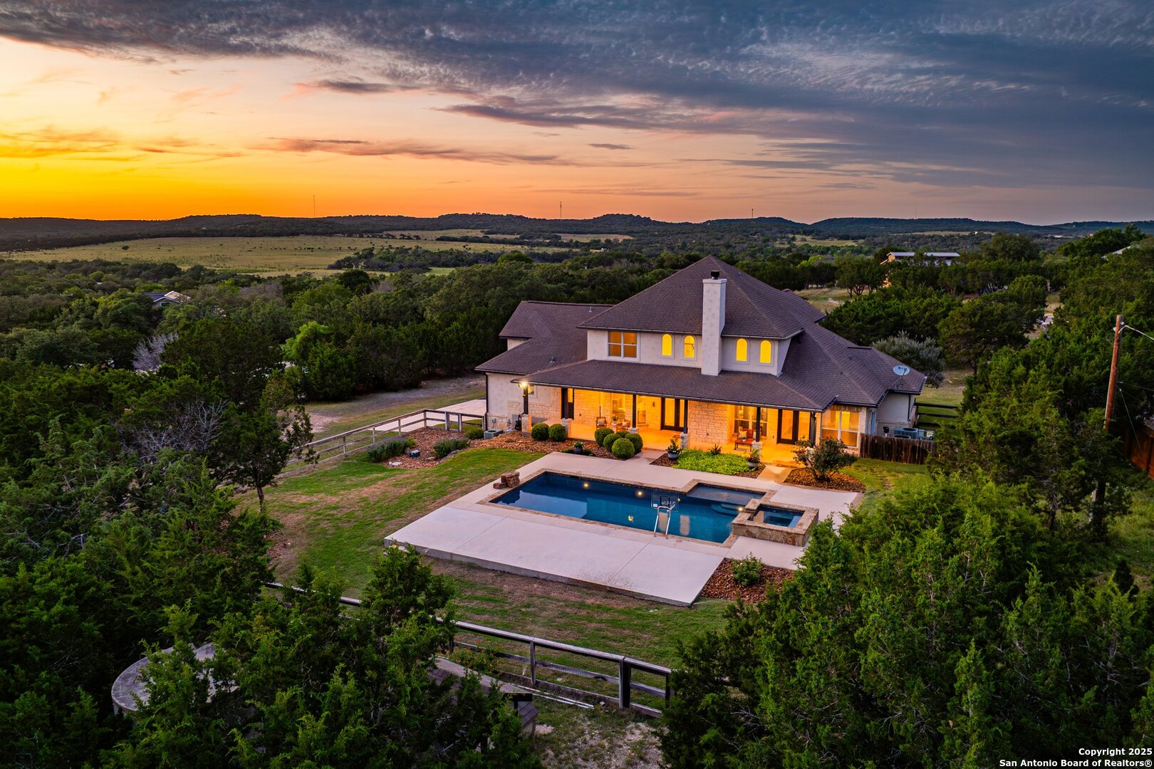 154 Lake View Dr