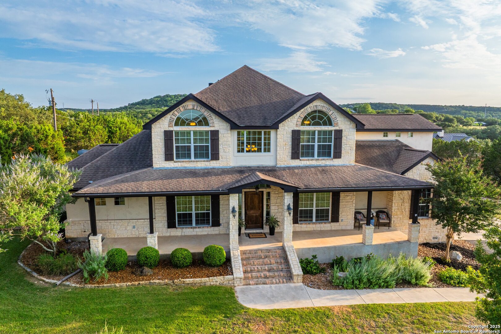 154 Lake View Dr