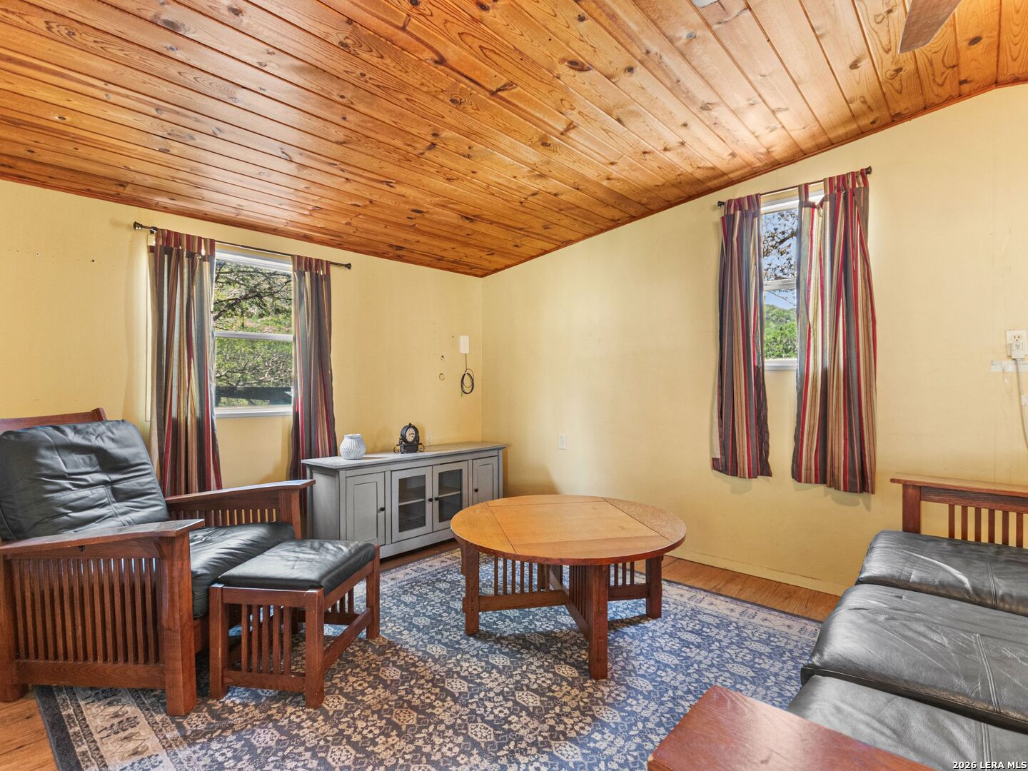 223 Canyon View Dr