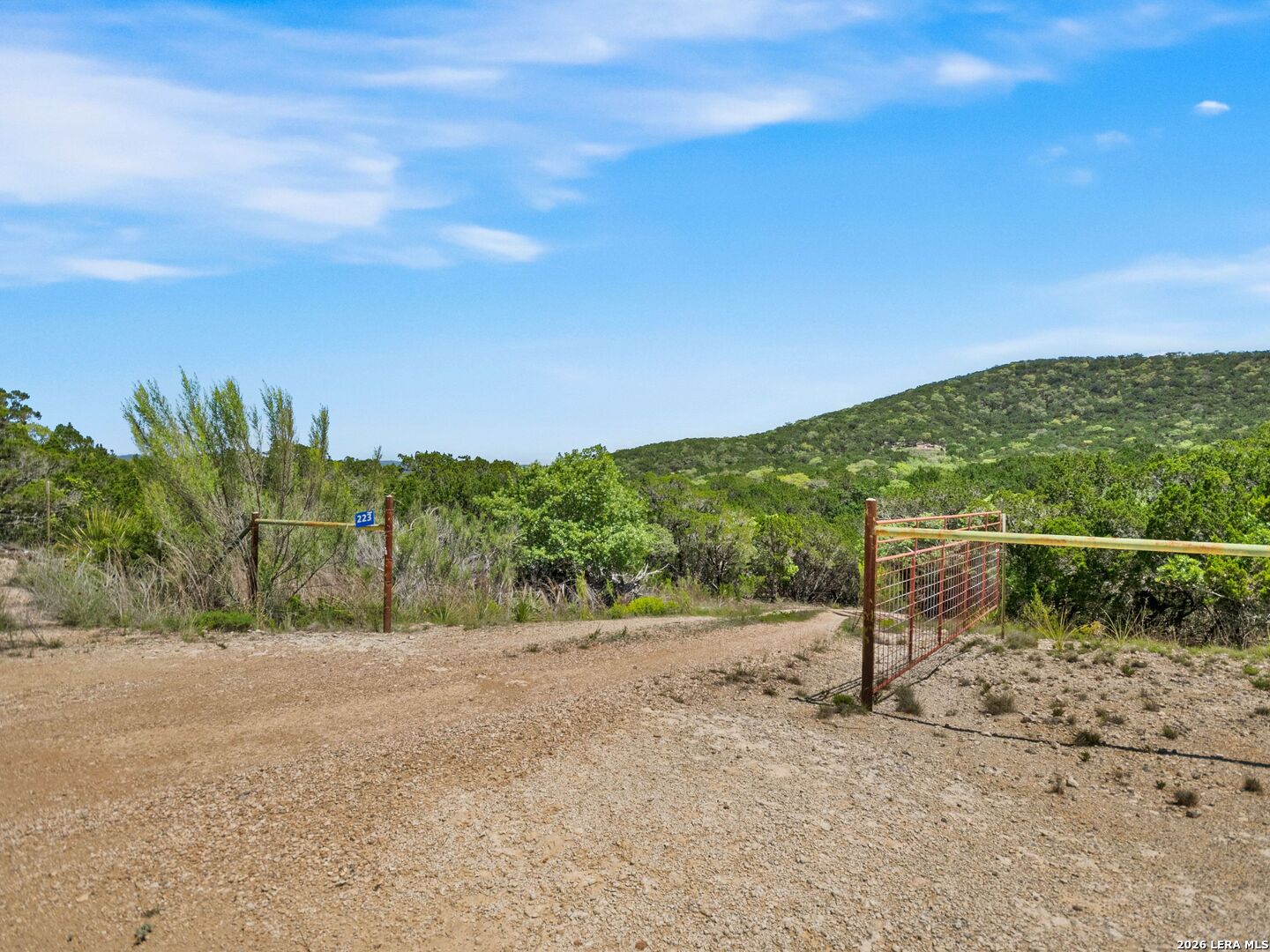 223 Canyon View Dr