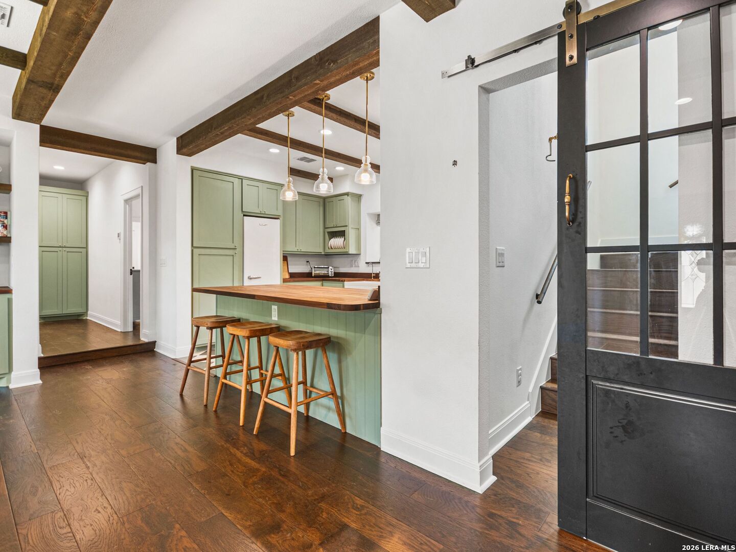 223 Canyon View Dr