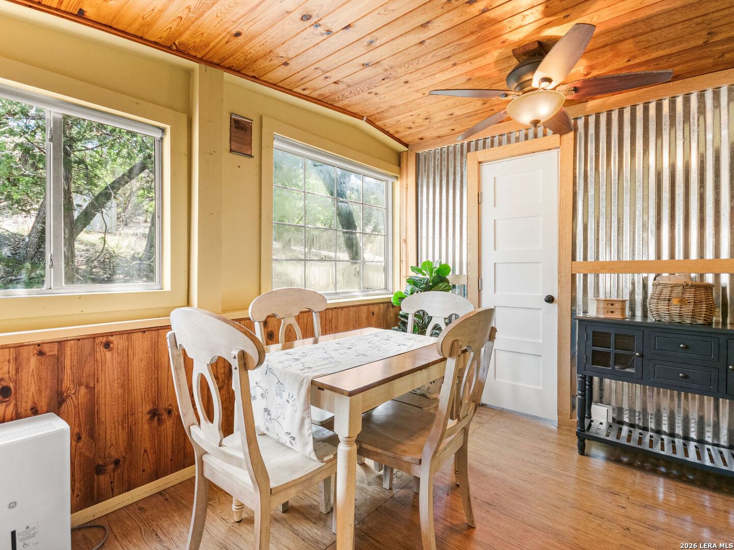 223 Canyon View Dr
