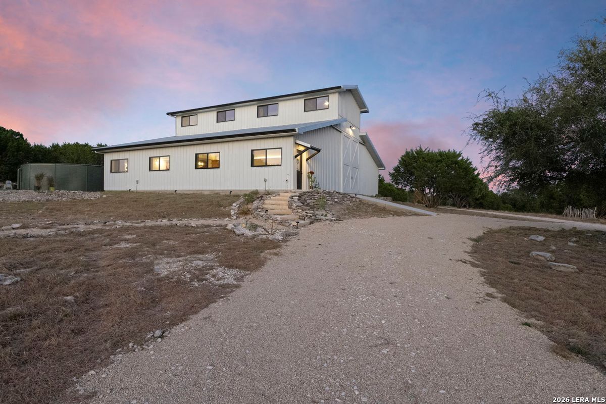 103 Bluffview Cir