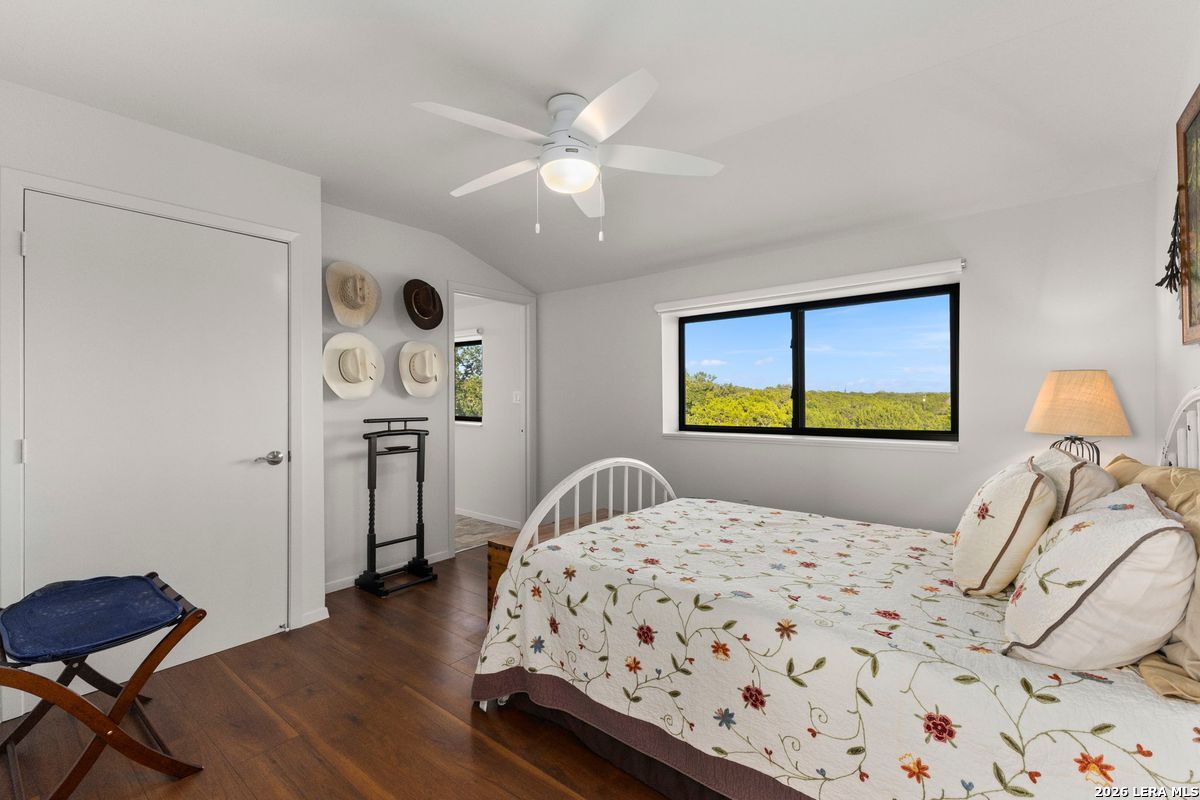 103 Bluffview Cir