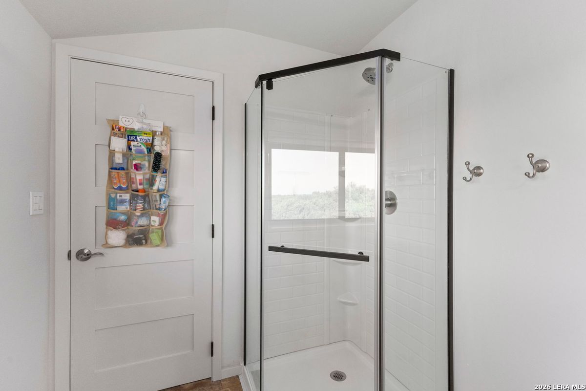 103 Bluffview Cir