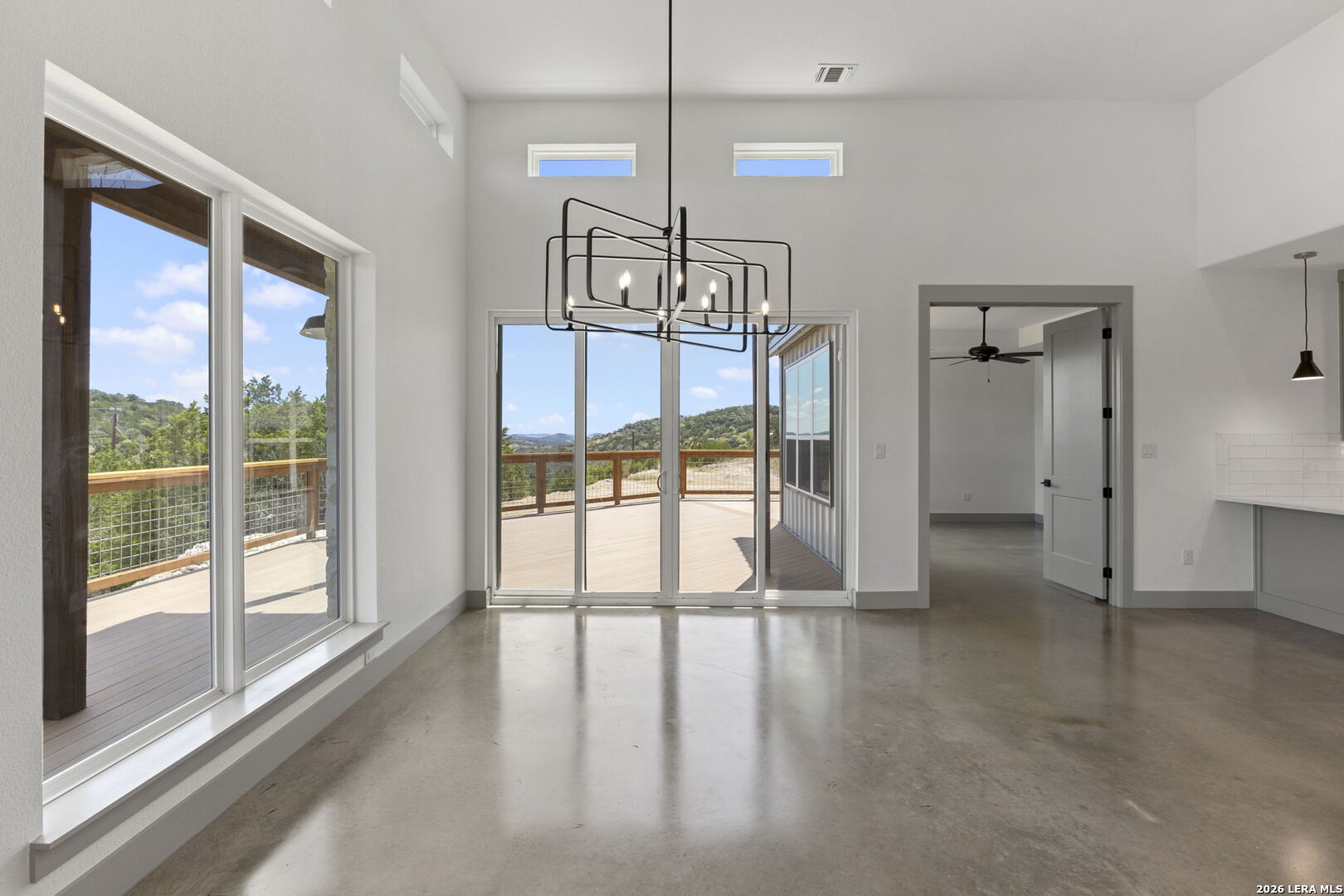206 Valley Rd