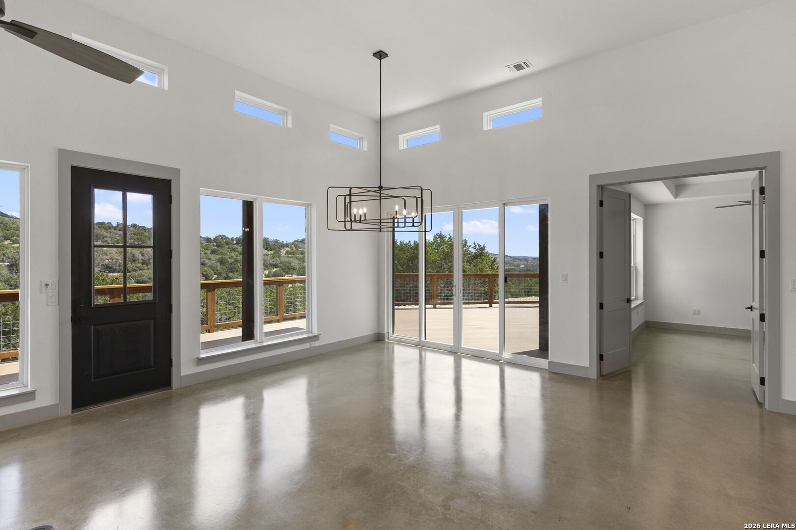 206 Valley Rd