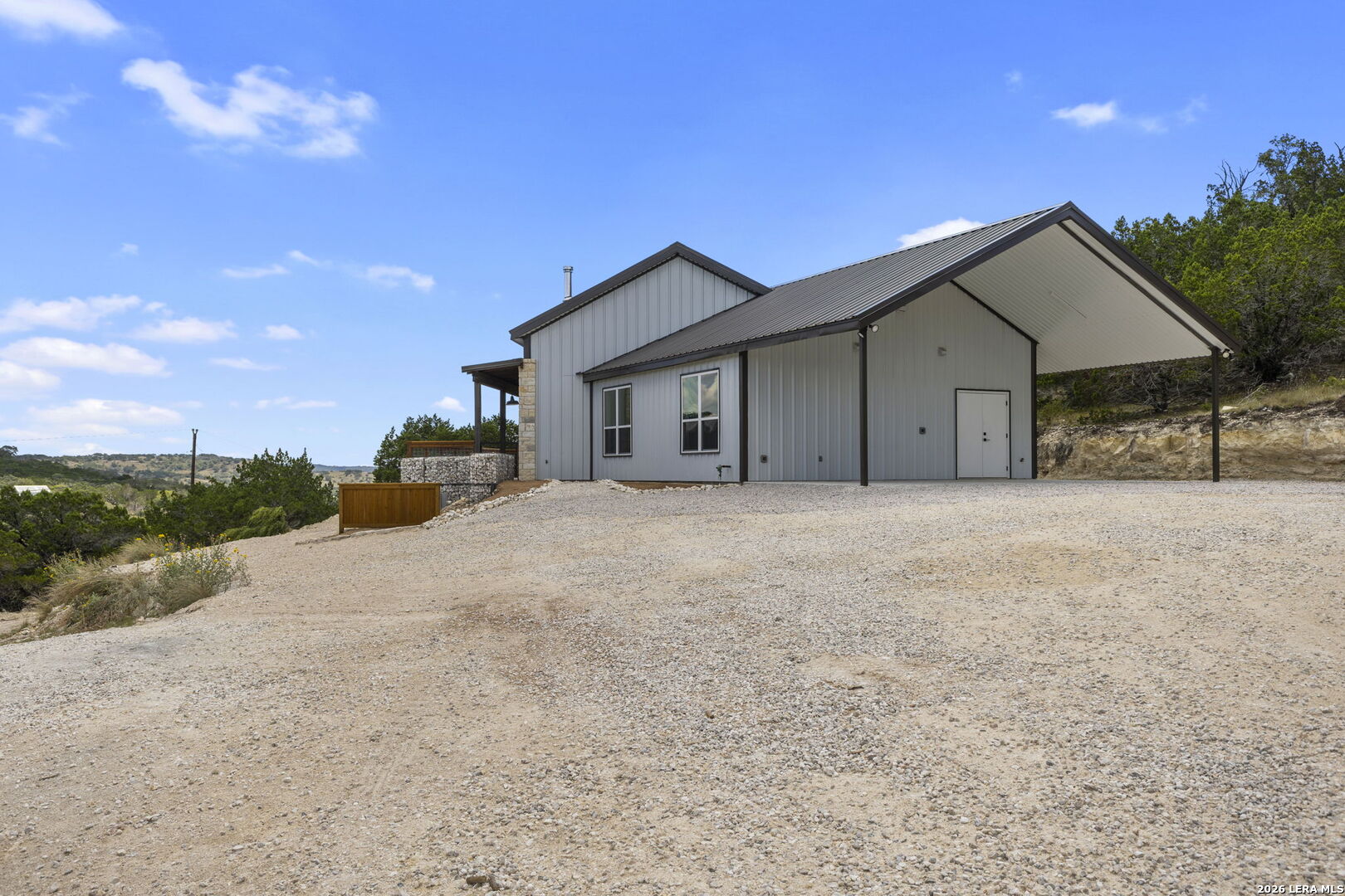 206 Valley Rd